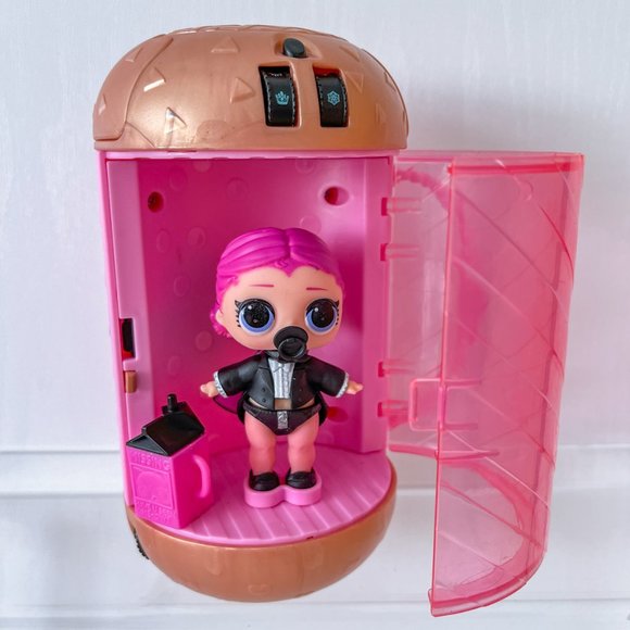 LOL Surprise Dolls Mixed Lot Capsules Pets Accessories Clothes Bottles MGA 2016 - Picture 10 of 14